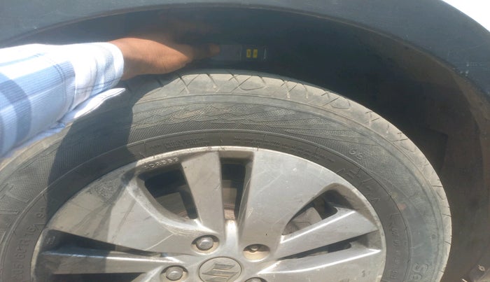 2015 Maruti S Cross ALPHA 1.6, Diesel, Manual, 1,66,375 km, tyre