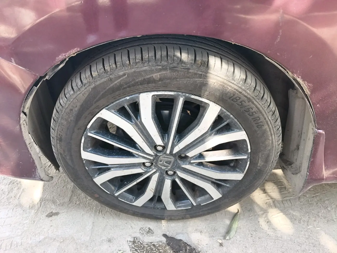 2017 Honda City 1.5L I-DTEC ZX, Diesel, Manual, 1,60,000 km, tyre