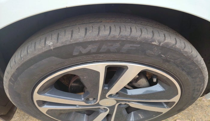 2025 Tata ALTROZ XZ PLUS O SUNROOF CNG, CNG, Manual, 24,134 km, tyre