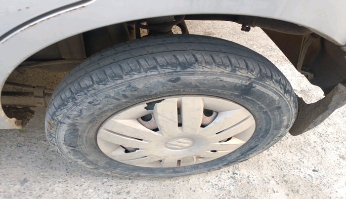 2013 Maruti Alto 800 LXI, Petrol, Manual, 50,633 km, tyre