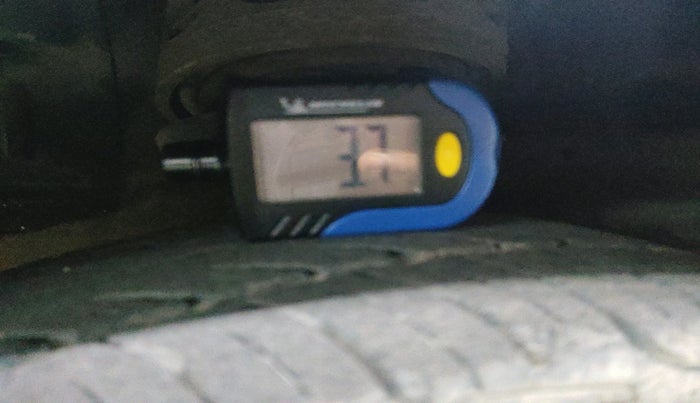 2012 Chevrolet Spark LT 1.0, Petrol, Manual, 82,043 km, tyre