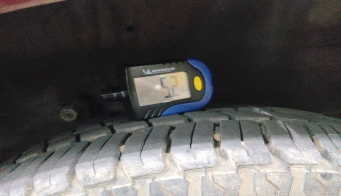 2012 Chevrolet Spark LT 1.0, Petrol, Manual, 82,043 km, tyre