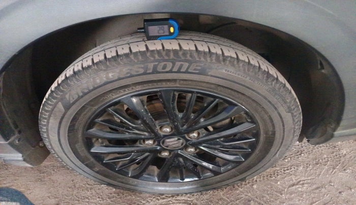 2021 Maruti XL6 ZETA MT, Petrol, Manual, 27,556 km, tyre