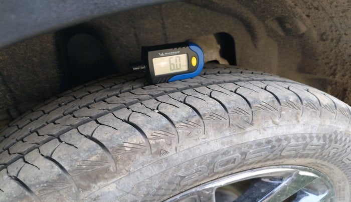 2025 Mahindra XUV 3XO REVX A 1.2 Petrol MT, Petrol, Manual, 13,075 km, tyre