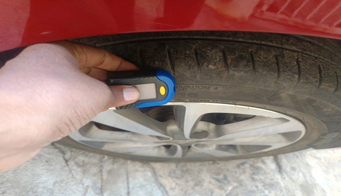 2014 Hyundai Elite i20 ASTA 1.2, Petrol, Manual, 27,801 km, tyre