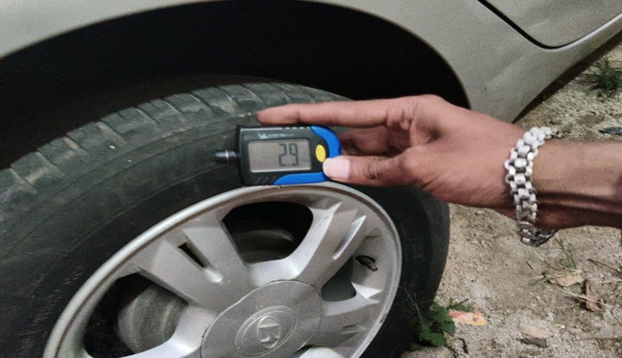 2011 Hyundai i20 SPORTZ 1.2, Petrol, Manual, 1,50,138 km, tyre