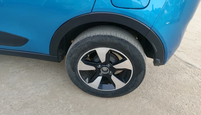 2018 Tata NEXON XZ PLUS DIESEL, Diesel, Manual, 1,08,350 km, tyre