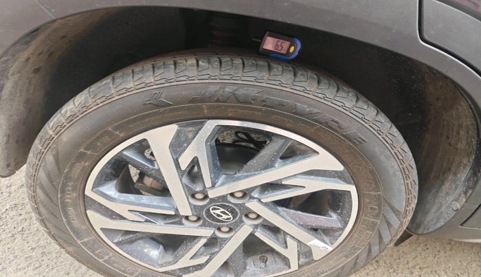 2024 Hyundai Creta SX TECH 1.5 PETROL iVT, Petrol, Automatic, 16,997 km, tyre