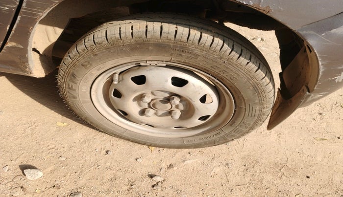 2011 Hyundai Santro Xing GL LPG, Petrol, Manual, 1,92,065 km, tyre