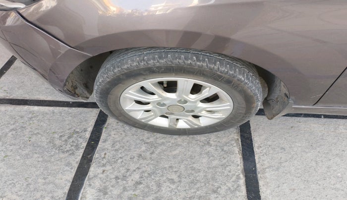 2018 Tata Tiago XZA PETROL, Petrol, Automatic, 95,900 km, tyre