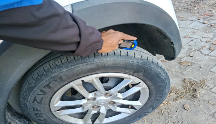 2021 Renault TRIBER RXT, Petrol, Manual, 38,087 km, tyre