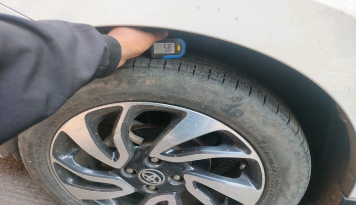 2021 Toyota Glanza V CVT, Petrol, Automatic, 35,006 km, tyre