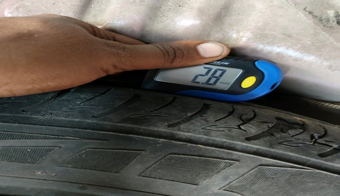 2019 Mahindra XUV300 W6 1.5 DIESEL, Diesel, Manual, 79,725 km, tyre