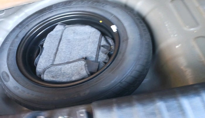 2021 KIA SONET HTX 1.5, Diesel, Manual, 54,875 km, tyre