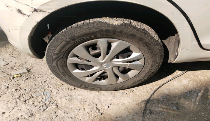 2015 Maruti Swift VDI, Diesel, Manual, 1,09,439 km, tyre