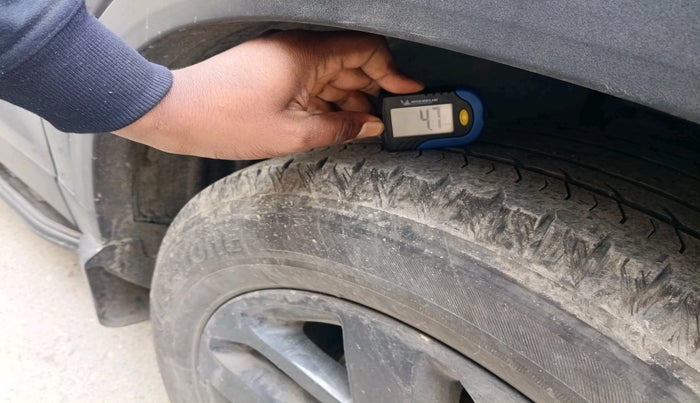 2023 Tata Safari XT PLUS DARK EDITION, Diesel, Manual, 49,620 km, tyre