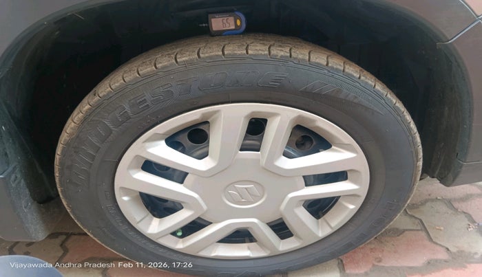 2017 Maruti Vitara Brezza VDI (O), Diesel, Manual, 1,63,212 km, tyre