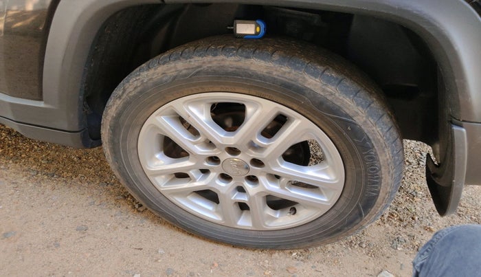 2018 Jeep Compass LIMITED 2.0 DIESEL, Diesel, Manual, 1,36,703 km, tyre