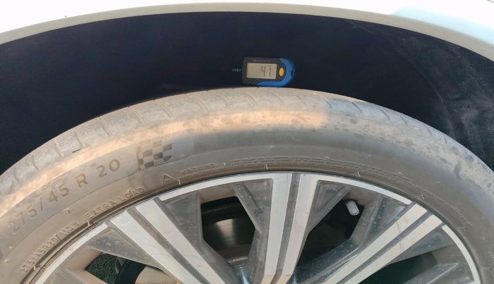 2019 Volvo XC 90 D5 Inscription, Diesel, Automatic, 1,01,375 km, tyre