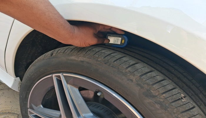 2024 Mercedes Benz E Class E 220d AMG Line, Diesel, Automatic, 6,813 km, tyre