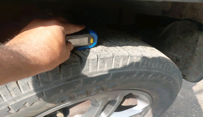 2023 Mahindra Thar LX D AT 4WD HT, Diesel, Automatic, 40,622 km, tyre