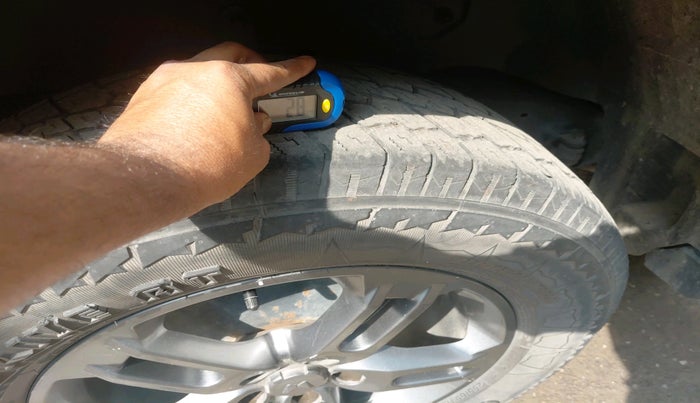 2023 Mahindra Thar LX D AT 4WD HT, Diesel, Automatic, 40,622 km, tyre