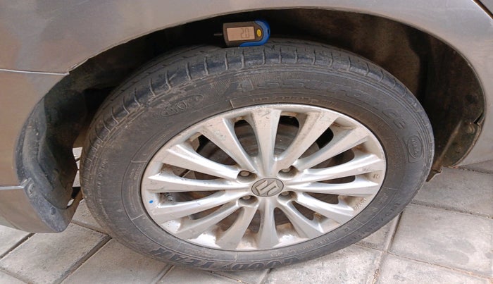 2015 Maruti Ciaz ZXI, Petrol, Manual, 51,039 km, tyre