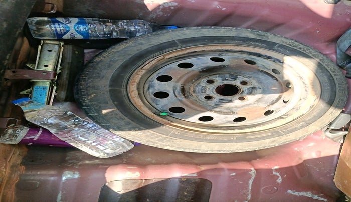 2016 Hyundai Grand i10 SPORTZ 1.1 CRDI, Diesel, Manual, 1,57,309 km, tyre