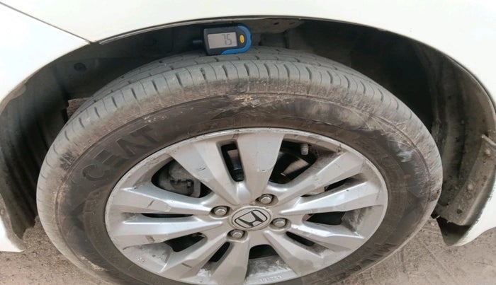 2012 Honda City 1.5L I-VTEC V MT, CNG, Manual, 1,50,462 km, tyre