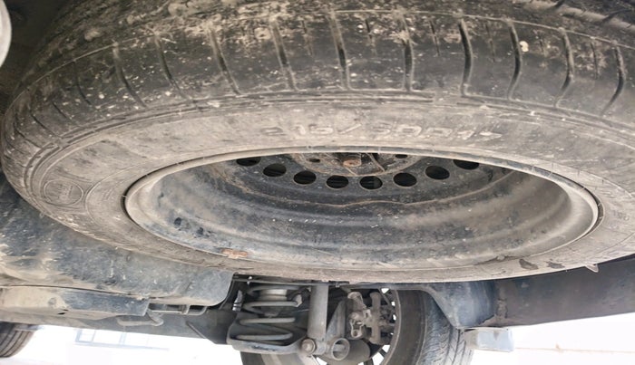 2021 MG HECTOR PLUS SHARP 2.0 DIESEL TURBO MT 6-STR, Diesel, Manual, 1,30,462 km, tyre