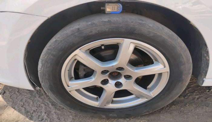 2014 Volkswagen Vento HIGHLINE DIESEL 1.6, Diesel, Manual, 78,801 km, tyre