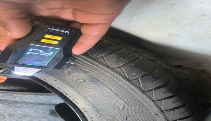 2021 Hyundai NEW I20 MAGNA 1.2 MT, Petrol, Manual, 633 km, tyre