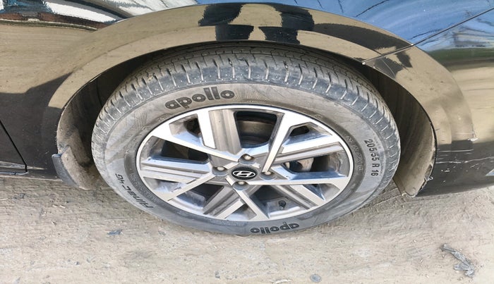 2023 Hyundai Verna SX (O) 1.5 MPI MT, Petrol, Manual, 40,585 km, tyre