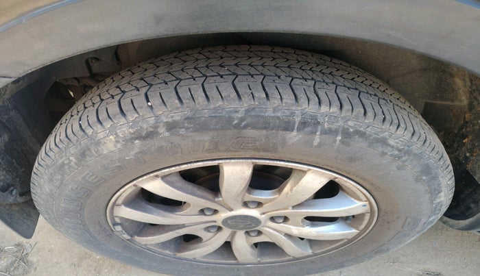 2018 Mahindra XUV500 W9 AT, Diesel, Automatic, 45,044 km, tyre