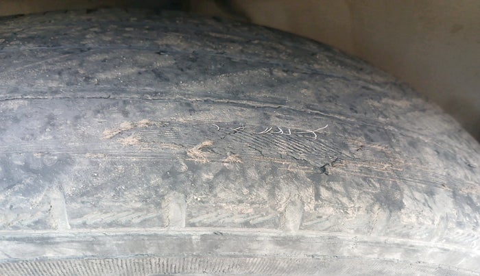 2011 Maruti Swift Dzire VDI, Diesel, Manual, 1,36,382 km, tyre