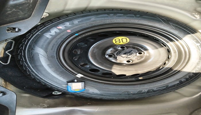 2016 Maruti Baleno ALPHA PETROL 1.2, Petrol, Manual, 50,586 km, tyre