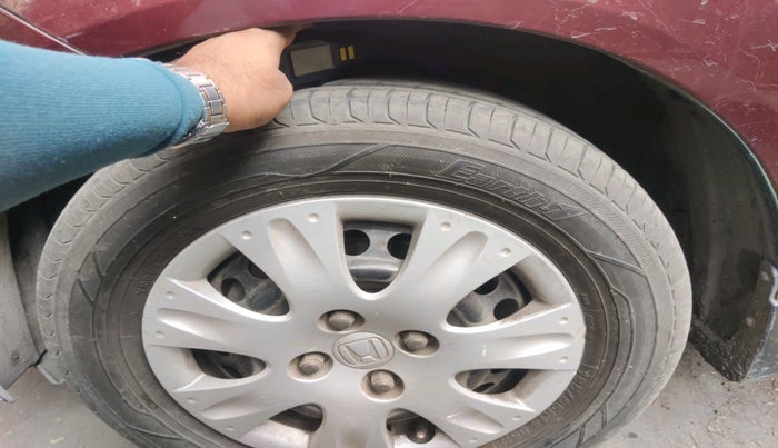 2015 Honda Amaze 1.2L I-VTEC S, Petrol, Manual, 96,586 km, tyre