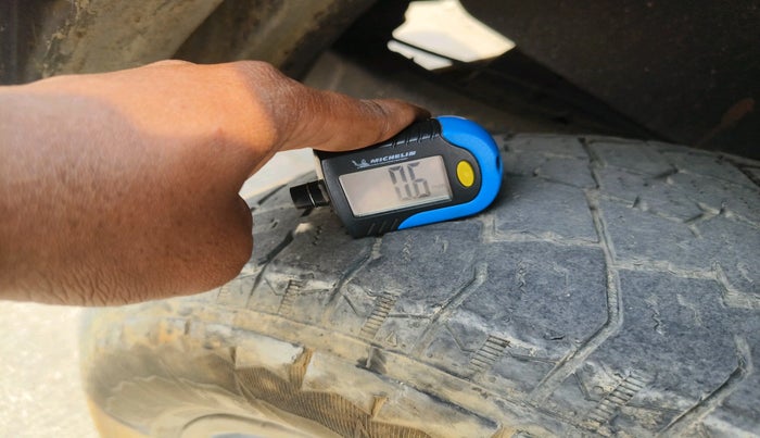 2022 Mahindra Thar LX HT PETROL 4WD MT, Petrol, Manual, 48,213 km, tyre