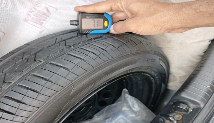 2019 Hyundai Grand i10 SPORTZ 1.2 KAPPA VTVT, CNG, Manual, 64,036 km, tyre