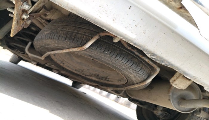 2018 Maruti Ertiga VXI CNG, CNG, Manual, 93,060 km, tyre