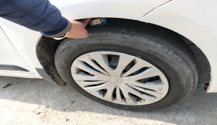 2018 Maruti Ertiga VXI CNG, CNG, Manual, 93,060 km, tyre