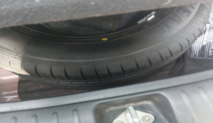 2021 KIA SELTOS HTX 1.5 PETROL, Petrol, Manual, 35,084 km, tyre