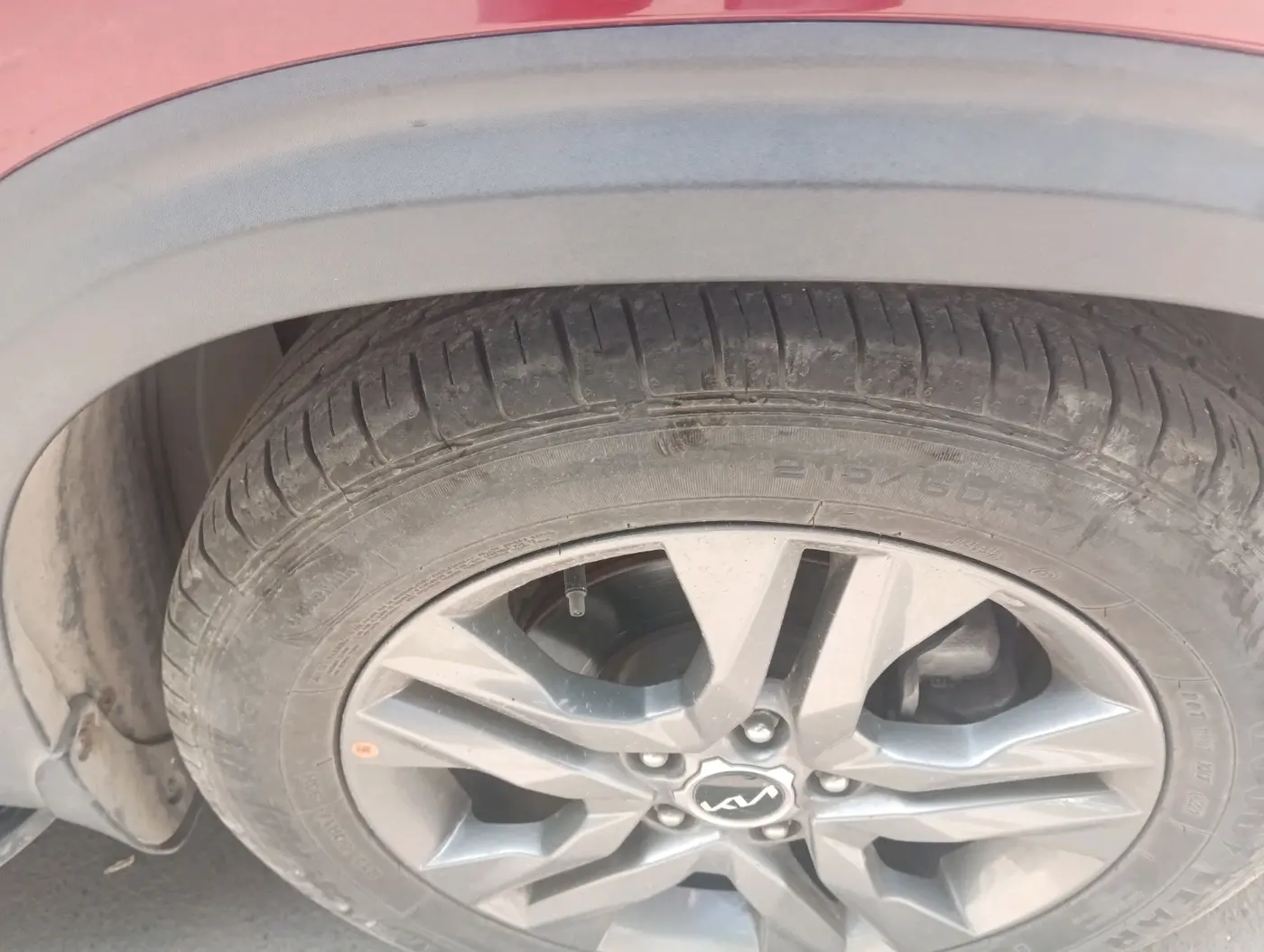 2021 KIA SELTOS HTX 1.5 PETROL, Petrol, Manual, 35,084 km, tyre
