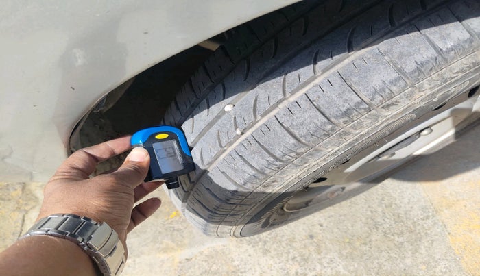 2015 Maruti Ritz LXI, Petrol, Manual, 68,765 km, tyre