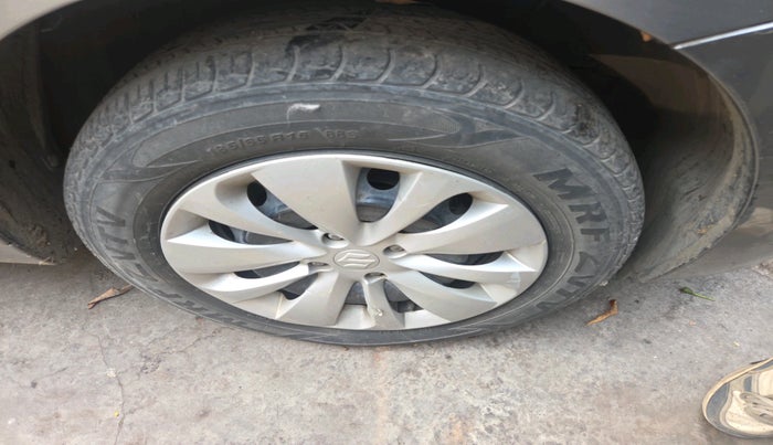 2017 Maruti Baleno DELTA PETROL 1.2, Petrol, Manual, 61,199 km, tyre