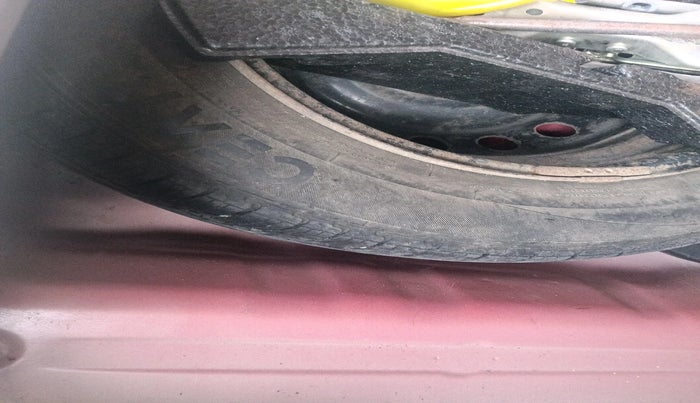 2016 Maruti Celerio VXI AMT, Petrol, Automatic, 28,562 km, tyre