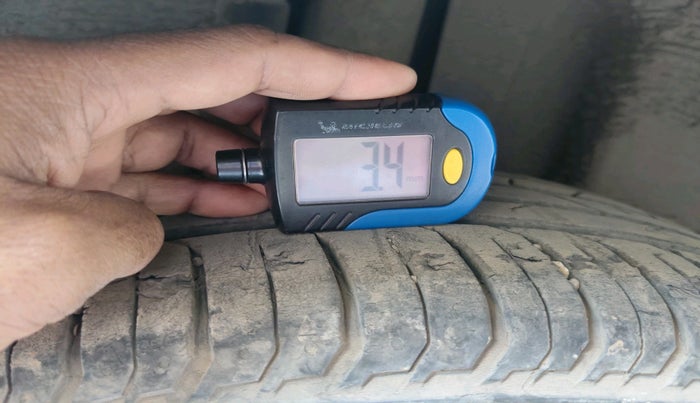 2022 Skoda SLAVIA STYLE 1.0L TSI AT, Petrol, Automatic, 28,947 km, tyre