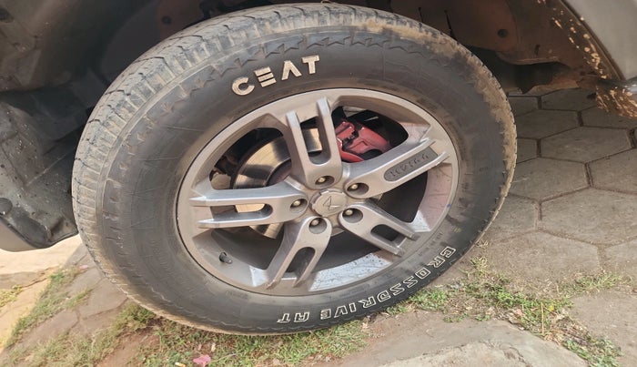 2022 Mahindra Thar LX PETROL HT 4WD AT, Petrol, Automatic, 78,737 km, tyre