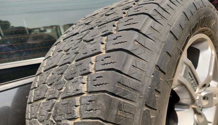 2022 Mahindra Thar LX PETROL HT 4WD AT, Petrol, Automatic, 78,737 km, tyre