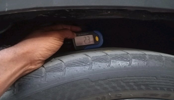 2023 Hyundai ALCAZAR PLATINUM 1.5 MT 7STR, Diesel, Manual, 1,04,190 km, tyre